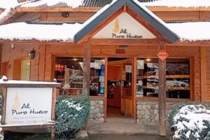 Al Puro Huevo Villa La Angostura