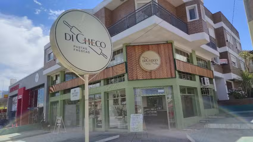 DiCheco, Fabrica de pastas y Trattoria al paso