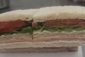 El Banquete (pastas y sandwich)