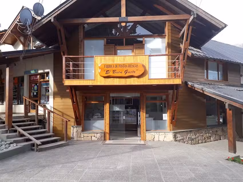 &ldquo;El buen gusto&rdquo; f&aacute;brica de pastas