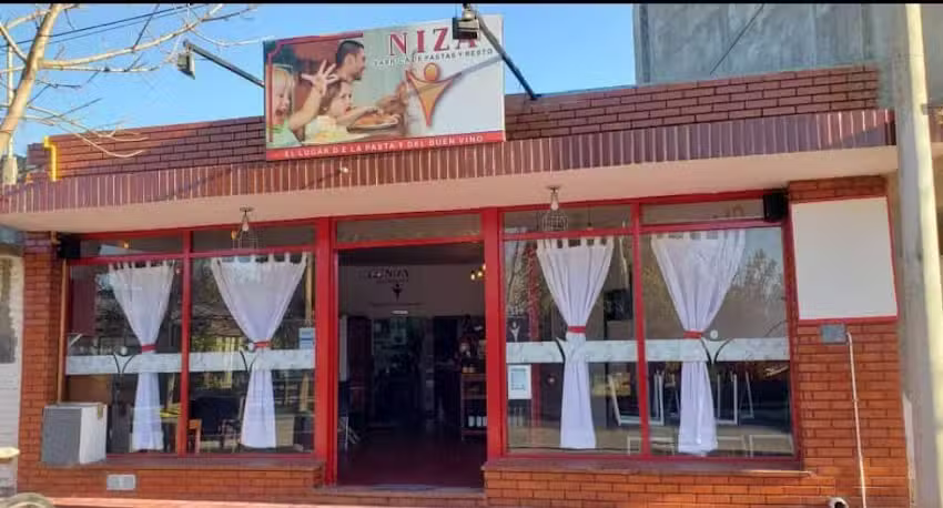 EL OMB&Uacute; CATERIN ( NIZA RESTO Y F&Aacute;BRICA DE PASTAS)